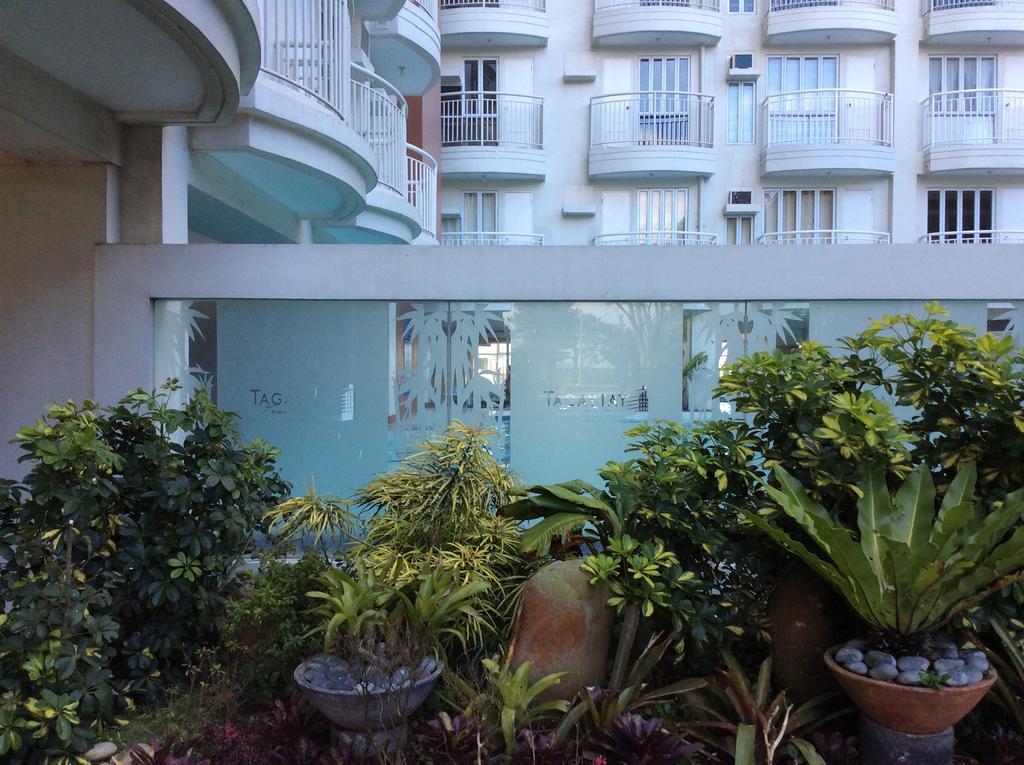 Mary'S Crib Cityland Prime Tagaytay With Free Wifi & Swimming Apartment Tagaytay City Exterior photo